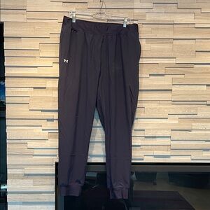 Under Armour women's Navy Blue Joggers, NWOT, size XL